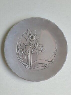 Wendell August Forge Daffodil Metal Decorative Plate